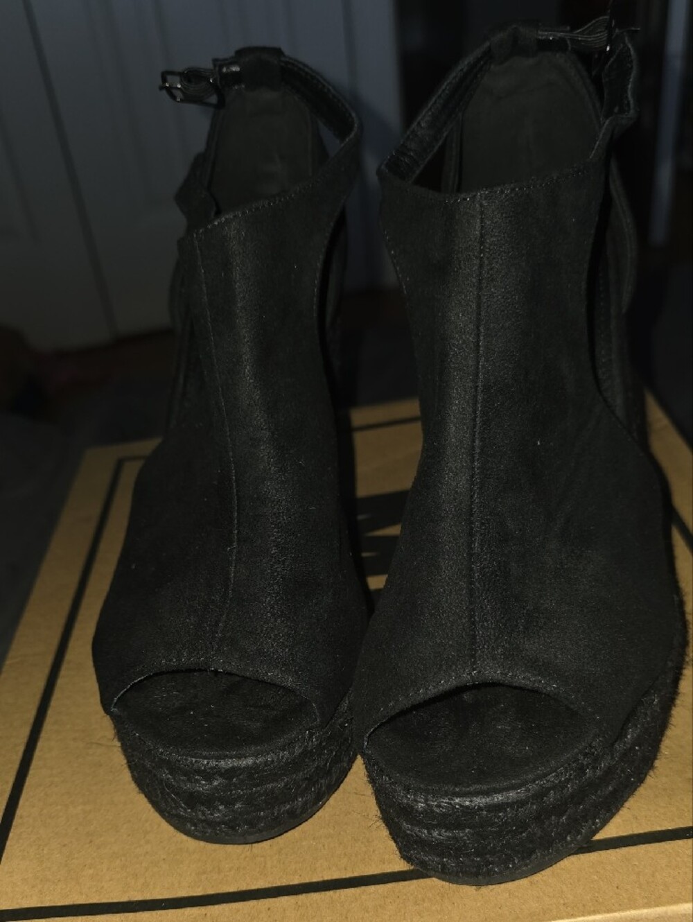 Women’s Black Wedge Espadrille Peep-Toe Sandals - Picture 2 of 3